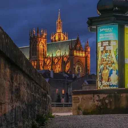 Mon Amour, Un Sejour A 200m De La Cathedrale ! Classe 3 Etoiles ! * Metz