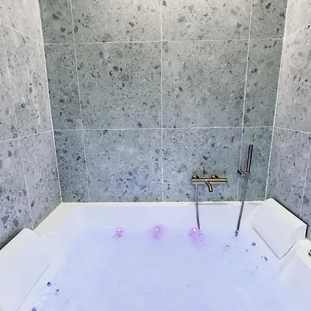 아파트 Mon Amour, Un Sejour A 200m De La Cathedrale ! Classe 3 Etoiles !